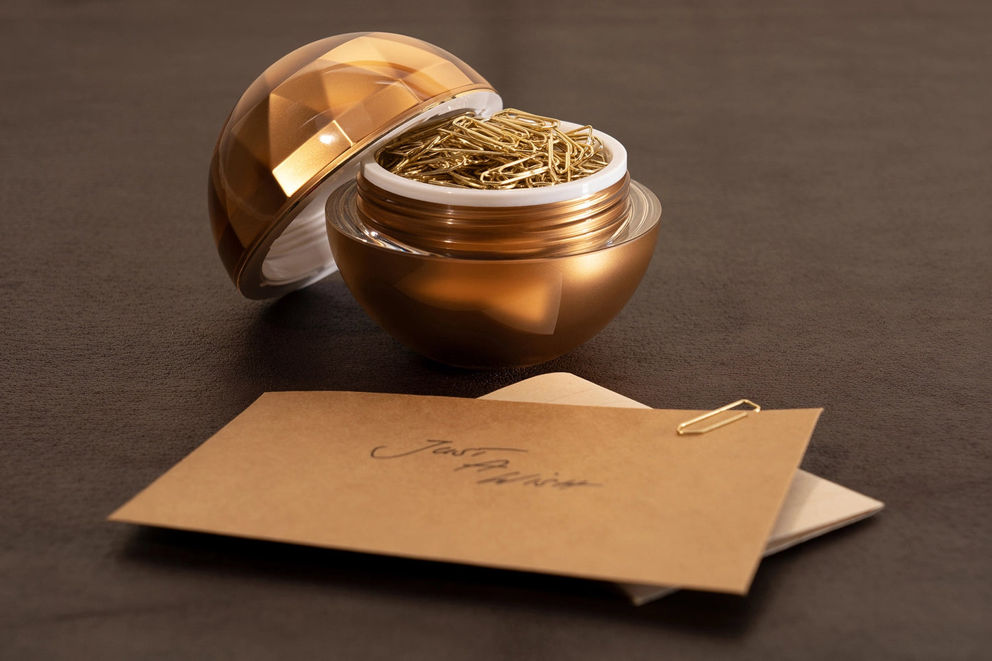 GOLDKUGEL